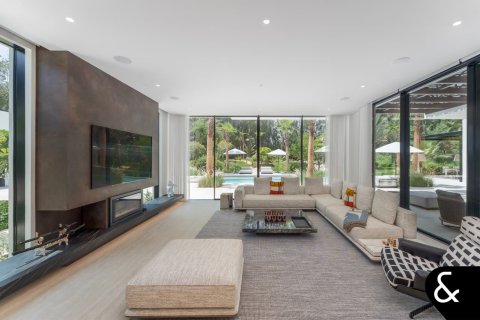 Müüa villa asukohaga Al Barari, Dubai, AÜE: 4 magamistoaga, 1347 m² Nr 685080 - pilt 9