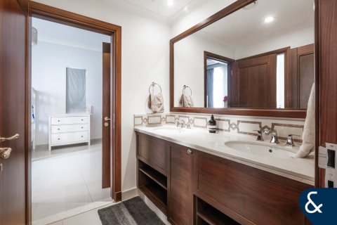 Vilë në Arabian Ranches 2, Dubai, Emiratet e Bashkuara Arabe 4 dhoma gjumi, 404 m2. № 685075 - Foto 13