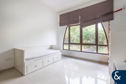 Vilë në Arabian Ranches 2, Dubai, Emiratet e Bashkuara Arabe 4 dhoma gjumi, 404 m2. № 685075 - Foto 16