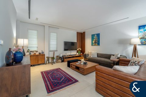 تاون هاوس للبيع في Dubai Sports City، دبي، الإمارات العربية المتحدة 4 غرفة نوم ، 311 متر مربع ، رقم 685077 - صورة 5