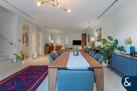 تاون هاوس للبيع في Dubai Sports City، دبي، الإمارات العربية المتحدة 4 غرفة نوم ، 311 متر مربع ، رقم 685077 - صورة 6