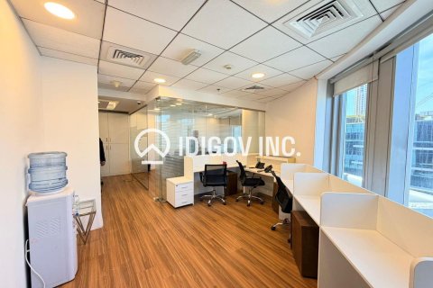 Office in Business Bay, Dubai, UAE 72 sq.m. № 687677 - photo 2