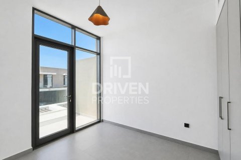 Townhouse de închiriat în Arabian Ranches 3, Dubai, EAU 3 dormitoare, 145.67 mp. №754262 - poză 9
