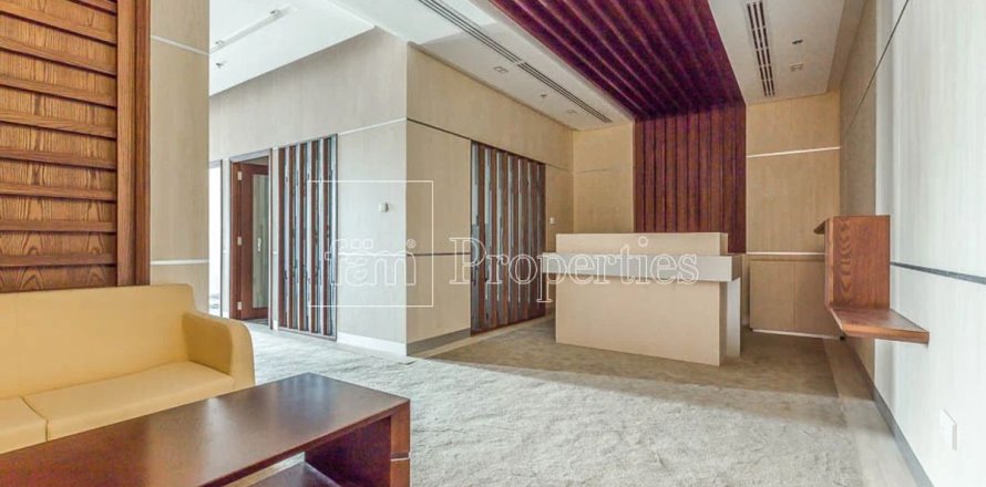 Zyrë në Business Bay, Dubai, Emiratet e Bashkuara Arabe 151.2 m2. № 661777
