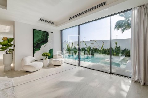 Vilë në Al Sufouh, Dubai, Emiratet e Bashkuara Arabe 5 dhoma gjumi, 556 m2. № 682641 - Foto 9