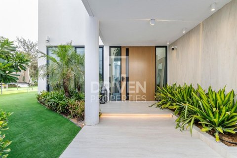 Vilë në Al Sufouh, Dubai, Emiratet e Bashkuara Arabe 5 dhoma gjumi, 556 m2. № 682641 - Foto 29