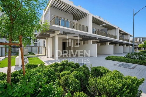 Városi lakóépület itt: Dubai, EAE, 3 hálószoba, 170.2 m², azonosító: 762706