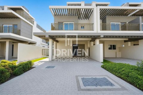 Kaupunkipientalo Dubai, Arabiemiraatit 3 makuuhuonetta, 170.2 m2 № 762706 - kuva 2