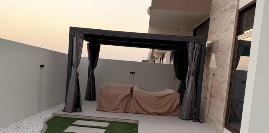 Adosado en Mohammed Bin Rashid City, Dubai, EAU 4 dormitorios, 326 m² № 739056