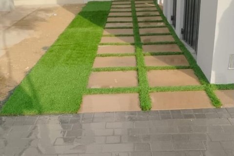 Rijtjeshuis te huur in Jebel Ali, Dubai, VAE 4 slaapkamers, 252 vr.m., nr 739053 - foto 18