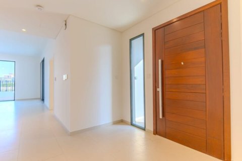 Rijtjeshuis te huur in Jebel Ali, Dubai, VAE 4 slaapkamers, 252 vr.m., nr 739053 - foto 7