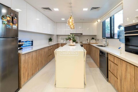 Villa in vendita a Yas Island, Abu Dhabi, EAU 5 camere da letto, 383.97 mq. № 748109 - foto 10