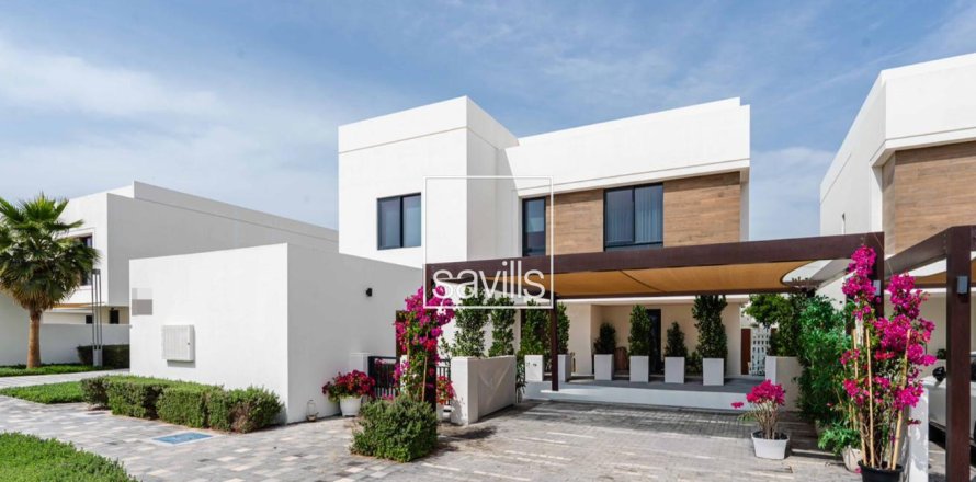 Villa a Yas Island, Abu Dhabi, EAU 5 camere da letto, 383.97 mq. № 748109
