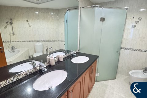 Dzīvoklis Dubai Marina, Dubaijā, AAE 3 istabas, 195 m2 Nr. 671387 - attēls 8