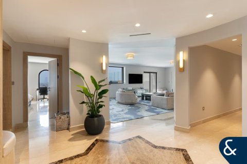 Penthouse lakás itt: Palm Jumeirah, Dubai, EAE, 4 hálószoba, 583 m², azonosító: 671390 - fénykép 1