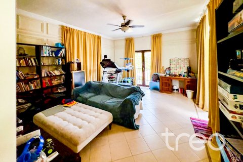 Villa en venta en The Villa, Dubai, EAU 5 dormitorios, 771.09 m2 № 739188 - foto 6