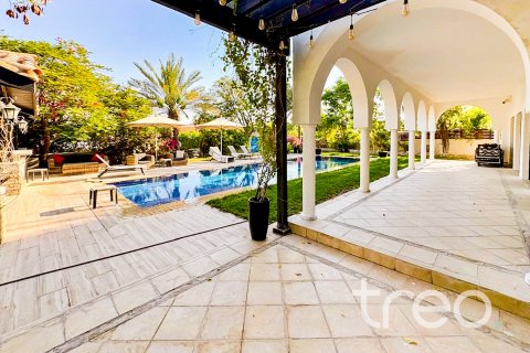 Villa en venta en The Villa, Dubai, EAU 5 dormitorios, 771.09 m2 № 739188 - foto 17