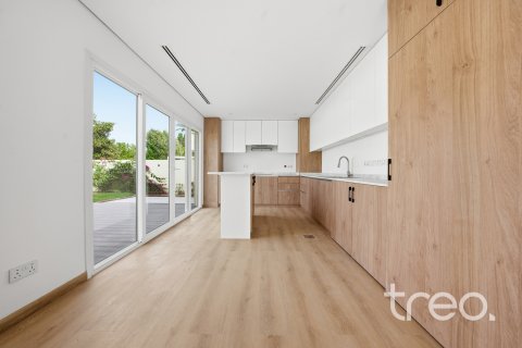 Villa en venta en Meadows, Dubai, EAU 5 dormitorios, 346.81 m2 № 739190 - foto 7