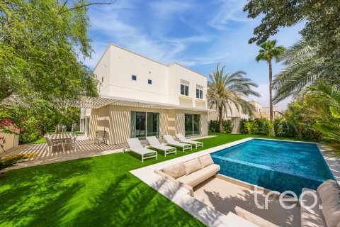 Villa a Meadows, Dubai, EAU 5 camere da letto, 336.68 mq. № 739186