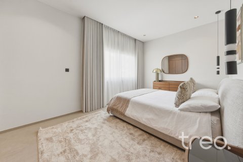Villa en venta en Meadows, Dubai, EAU 5 dormitorios, 336.68 m2 № 739186 - foto 15