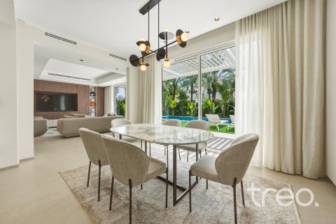 Villa en venta en Meadows, Dubai, EAU 5 dormitorios, 336.68 m2 № 739186 - foto 8