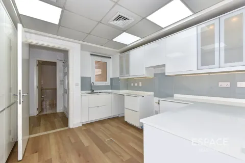 Вилла The Lakes, Дубай, БАӘ-да 3 жатын бөлмелер, 233 м² № 652571 - фото 4