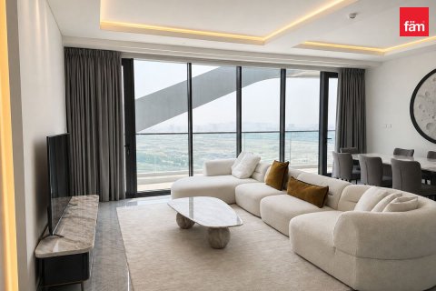 Apartment in Business Bay, Dubai, UAE 2 bedrooms, 214.8 sq.m. № 760347