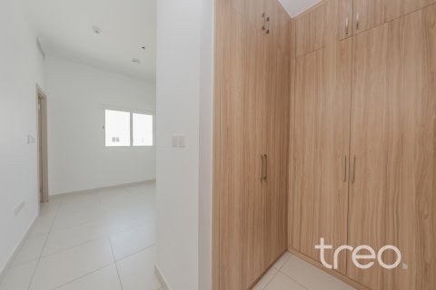 Maison de ville à vendre à Dubai, EAU 3 chambres, 177.82 m2 № 733319 - photo 11
