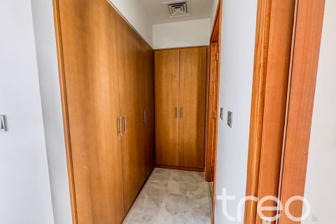 Kuća u nizu u Dubai, UAE 3 spavaćih soba, 181.25 m2 Br. 733320 - fotografija 8
