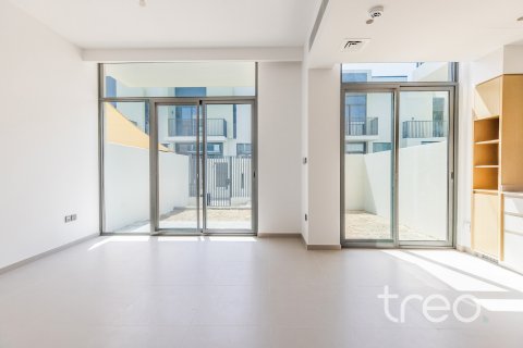 Arabian Ranches 3, Dubai, संयुक्त अरब अमीरात में टाउनहाउस, 3 बेडरूम, 179.77 वर्ग मीटर, संख्या 733321 - फ़ोटो 3