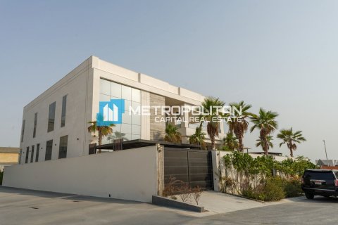 Vila na Yas Island, Abu Dhabi, SAE 6 ložnice, 970.1 m² Č.: 633410 - fotografie 32