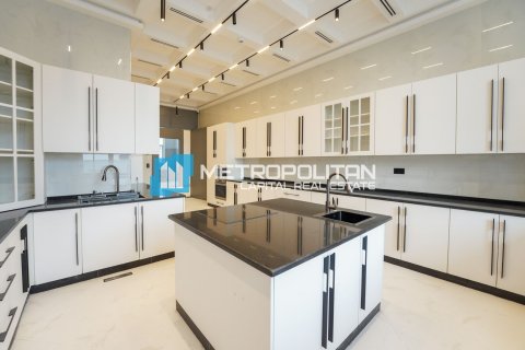 Vila na Yas Island, Abu Dhabi, SAE 6 ložnice, 970.1 m² Č.: 633410 - fotografie 3