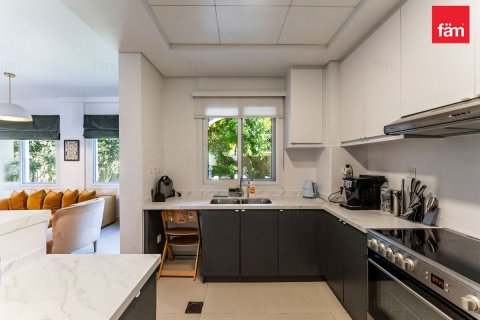 Villa in Dubai, UAE 3 bedrooms, 186.3 sq.m. № 661524 - photo 4