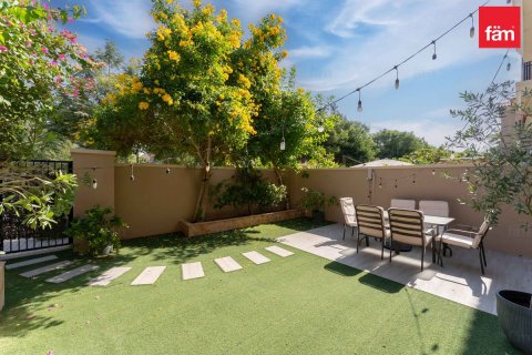 Villa in Dubai, UAE 3 bedrooms, 186.3 sq.m. № 661524 - photo 14