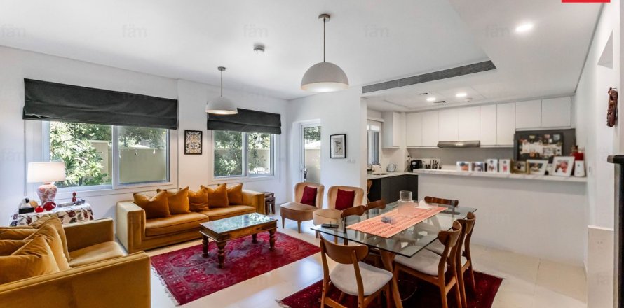 Villa in Dubai, UAE 3 bedrooms, 186.3 sq.m. № 661524