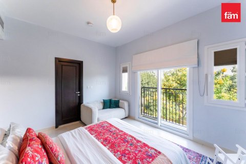 Villa in Dubai, UAE 3 bedrooms, 186.3 sq.m. № 661524 - photo 6