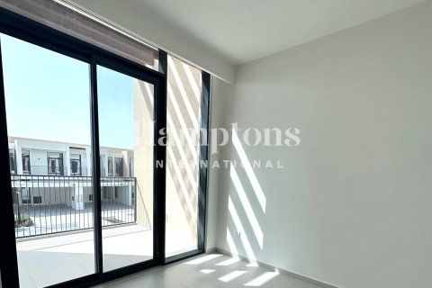 Villa à louer à Dubai South (Dubai World Central), Dubai, EAU 4 chambres, 354.51970606 m2 № 651069 - photo 8