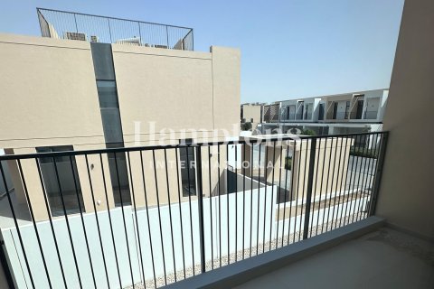 Villa à louer à Dubai South (Dubai World Central), Dubai, EAU 4 chambres, 354.51970606 m2 № 651069 - photo 4