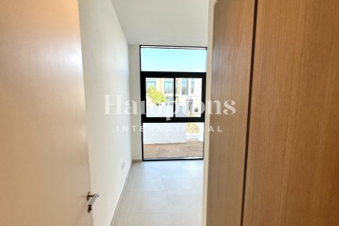 Huvila Dubai South (Dubai World Central), Arabiemiraatit 4 makuuhuonetta, 372.88012595 m2 № 651071 - kuva 15