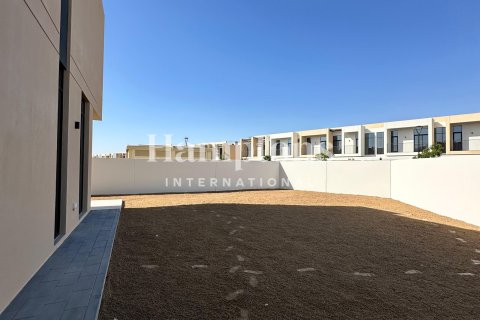 Huvila Dubai South (Dubai World Central), Arabiemiraatit 4 makuuhuonetta, 372.88012595 m2 № 651071 - kuva 6