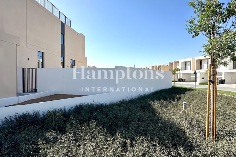 Huvila Dubai South (Dubai World Central), Arabiemiraatit 4 makuuhuonetta, 372.88012595 m2 № 651071 - kuva 9