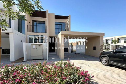 Huvila Dubai South (Dubai World Central), Arabiemiraatit 4 makuuhuonetta, 372.88012595 m2 № 651071 - kuva 5