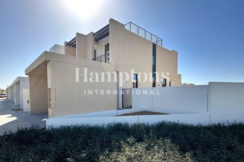 Huvila Dubai South (Dubai World Central), Arabiemiraatit 4 makuuhuonetta, 372.88012595 m2 № 651071 - kuva 4