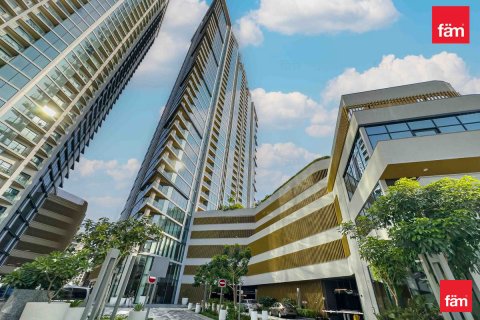 Apartmen di Dubai, UAE 1 bilik tidur, 75.1 meter persegi № 635862 - foto 16