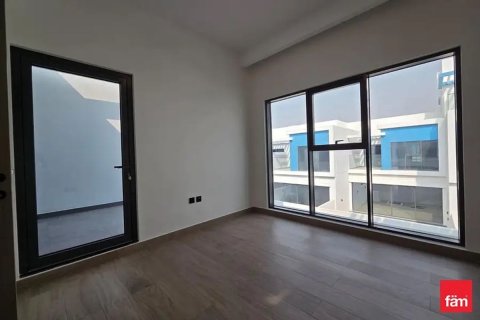 Řadový dům v Dubai, SAE 4 ložnice, 144 m² Č.: 695024 - fotografie 8