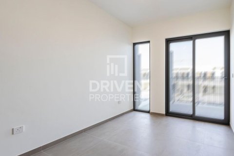 Townhouse til salg i Tilal Al Ghaf, Dubai, UAE 3 soveværelser, 140.38 kvm № 742401 - foto 4