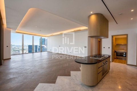 Lägenhet till försäljning i Business Bay, Dubai, UAE 4 sovrum, 402.55 kvm Nr. 742404 - fotografi 3