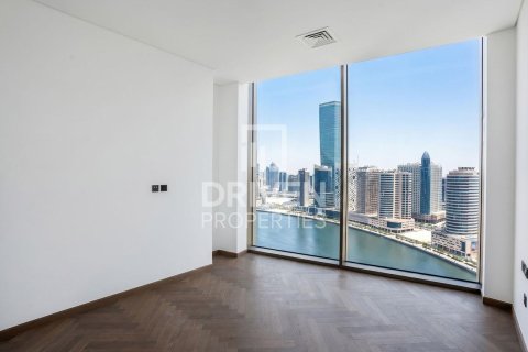 Lägenhet till försäljning i Business Bay, Dubai, UAE 4 sovrum, 402.55 kvm Nr. 742404 - fotografi 8