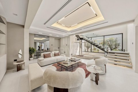 Villa en Jumeirah, Dubai, EAU 6 dormitorios, 544.69 m² № 742402