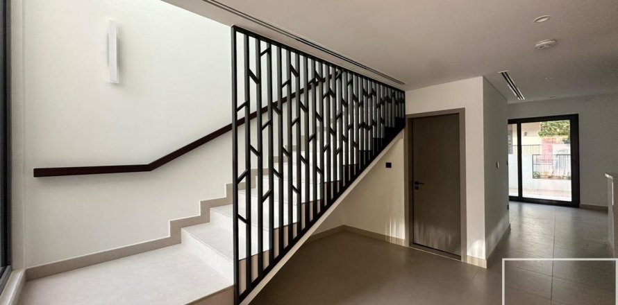Řadový dům v Tilal Al Ghaf, Dubai, SAE 3 ložnice, 144 m² Č.: 638029
